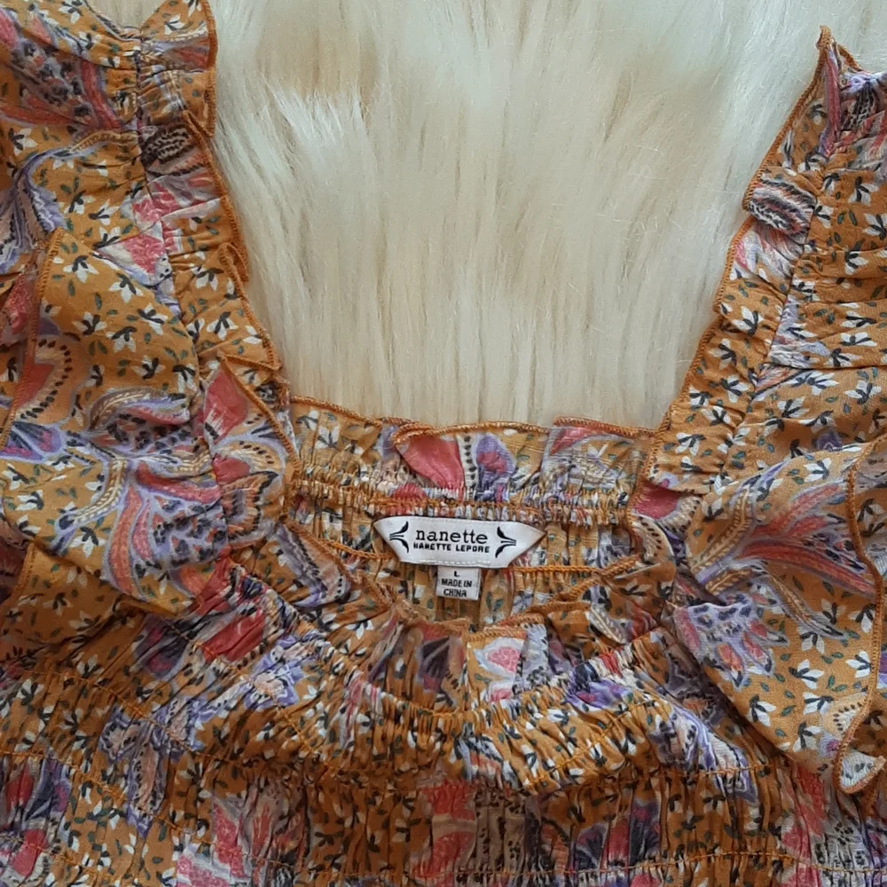 Nanette Lepore Burnt Orange Floral Print Ruched Ruffle Bottom Top, Large, NWT - Picture 4 of 12